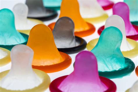 Blowjob ohne Kondom gegen Aufpreis Erotik Massage Enkenbach Alsenborn
